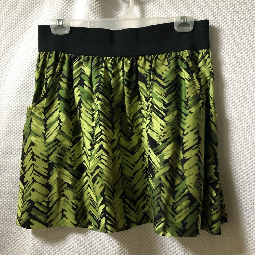 Apt.9 Tropical Skirt w/Wide WaistBand & Pockets.